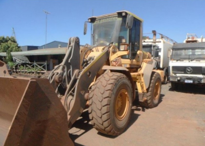 2008 Volvo L90F Wheel Loader 2