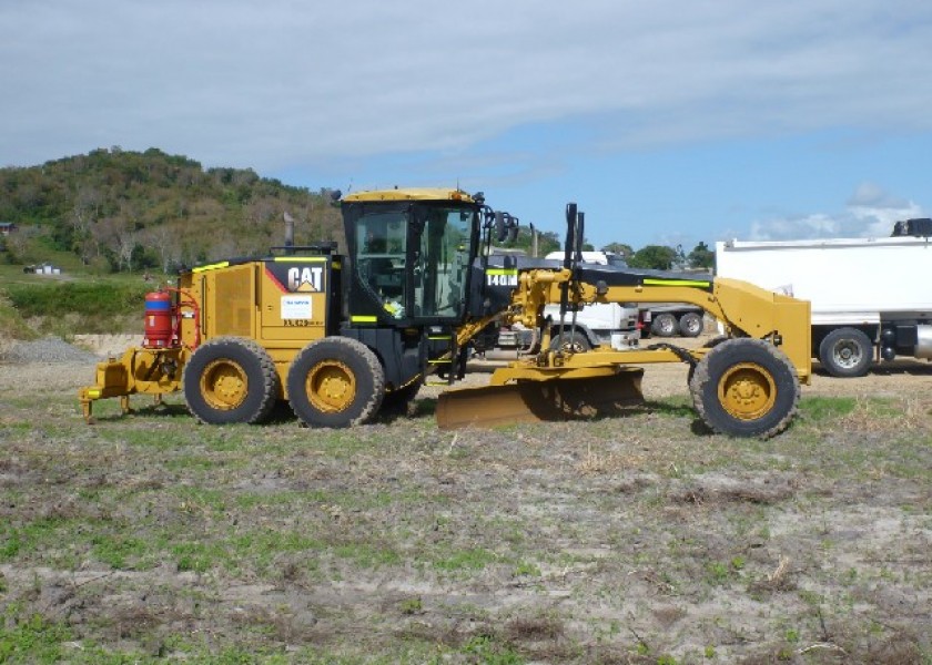 2009 Cat 140M Grader 1