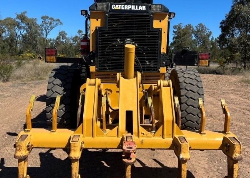 2011 Caterpillar 12M Grader 4