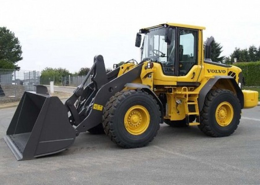 2011 VOLVO L90F Tool Handler 1