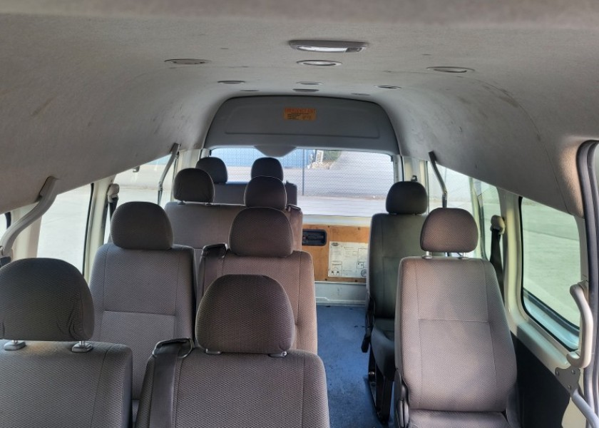 2017 Toyota 4X4 Bus 9