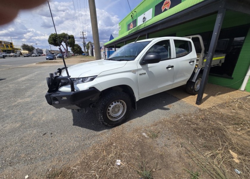 2021 Mitsubishi triton 8
