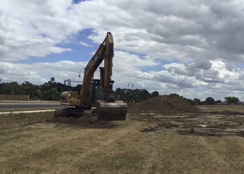 20T Caterpillar Excavator 3