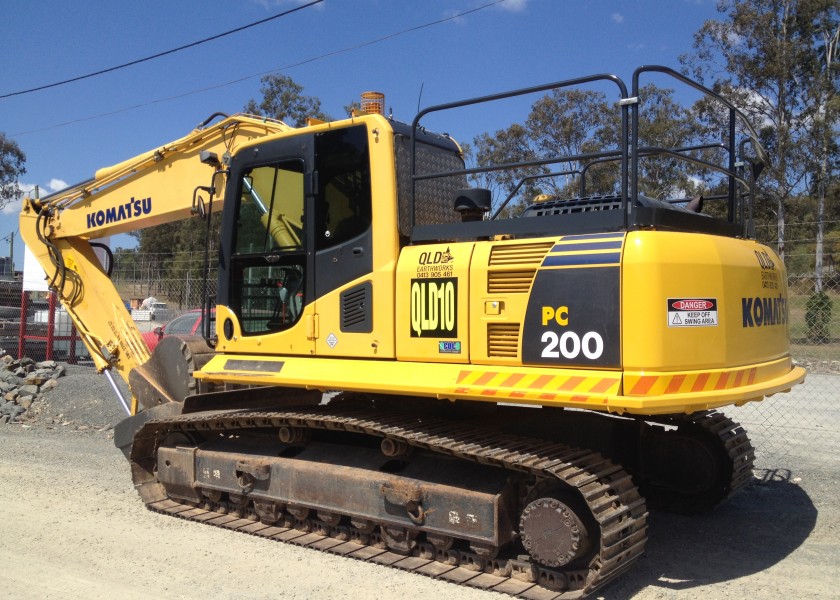 20T Excavator- Komatsu 1