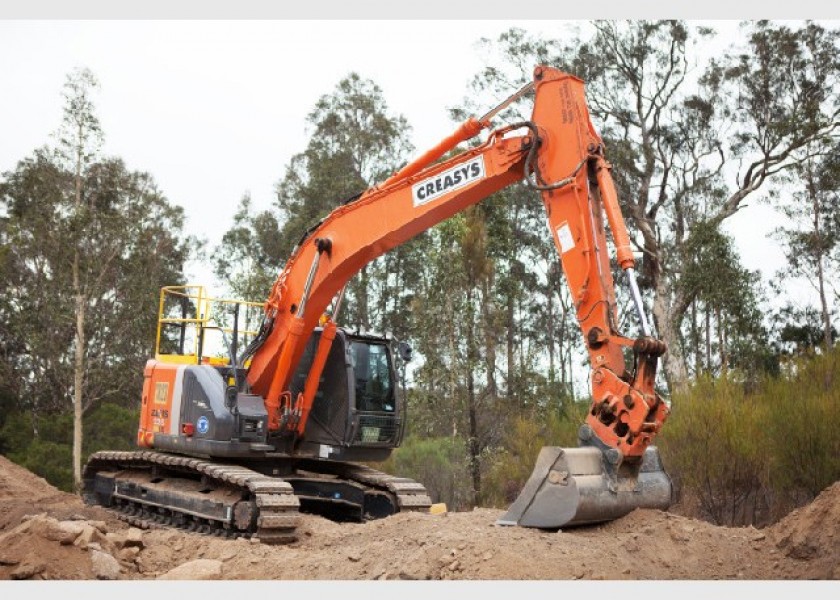 22 ton excavator with GPS 1