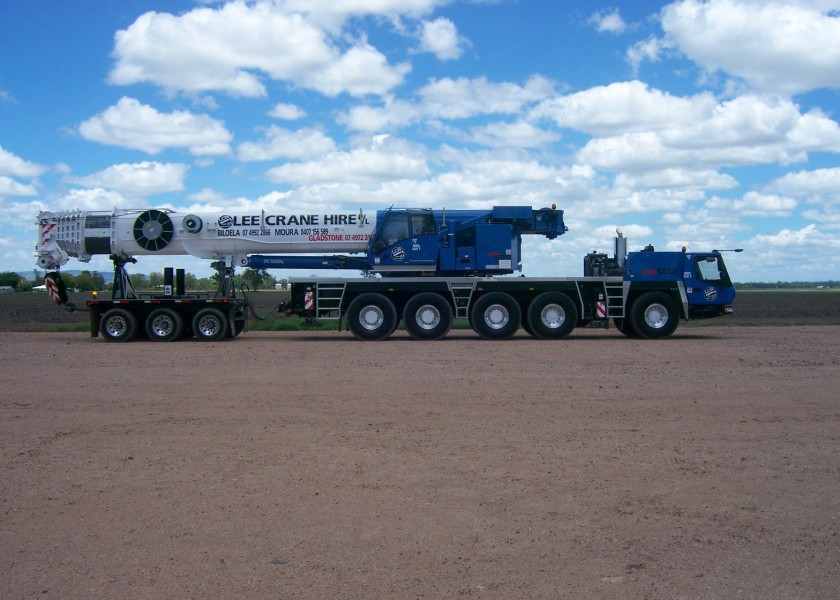 220T Grove All Terrain Crane 3