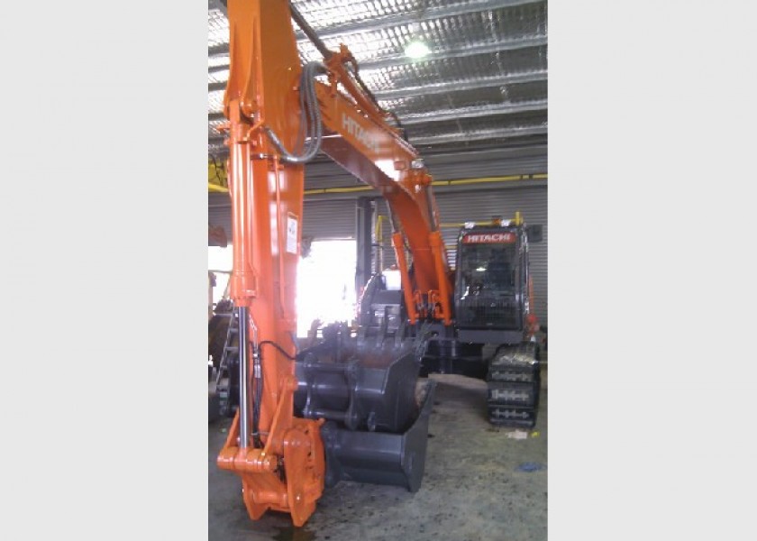 23 ton excavator with GPS 3
