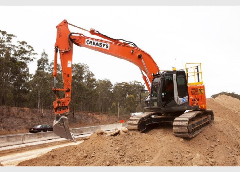 23 ton excavator with GPS 1
