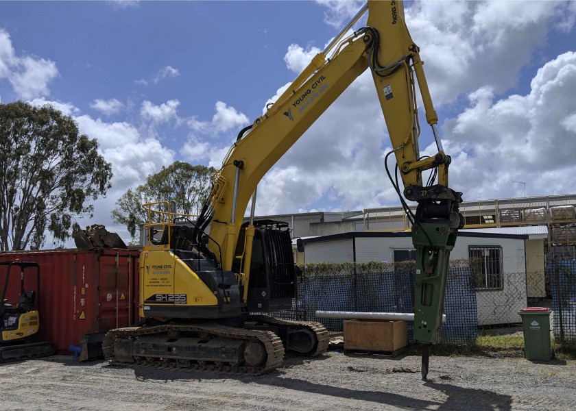 23.5T Sumitomo Excavator 4