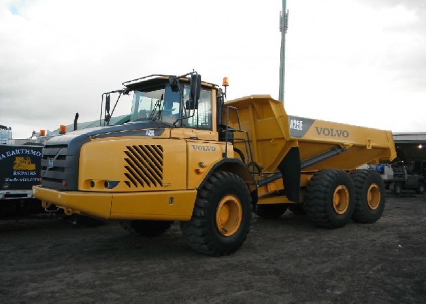 25 ton articulated Dump truck 1