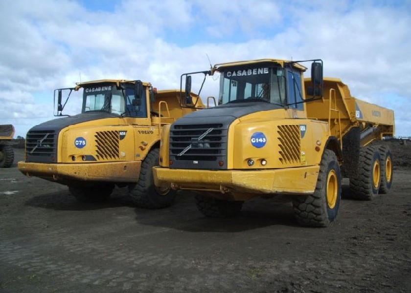 25 ton Dump Truck 1