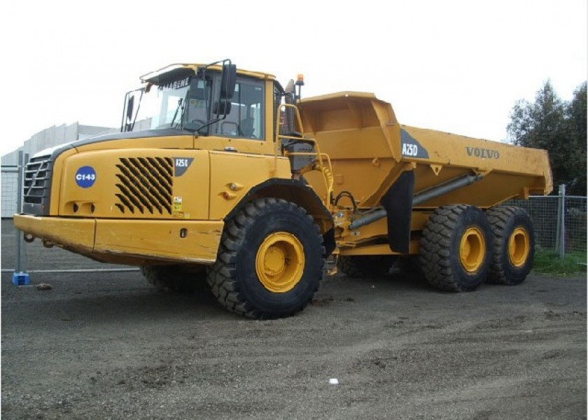 25 ton Dump Truck 3