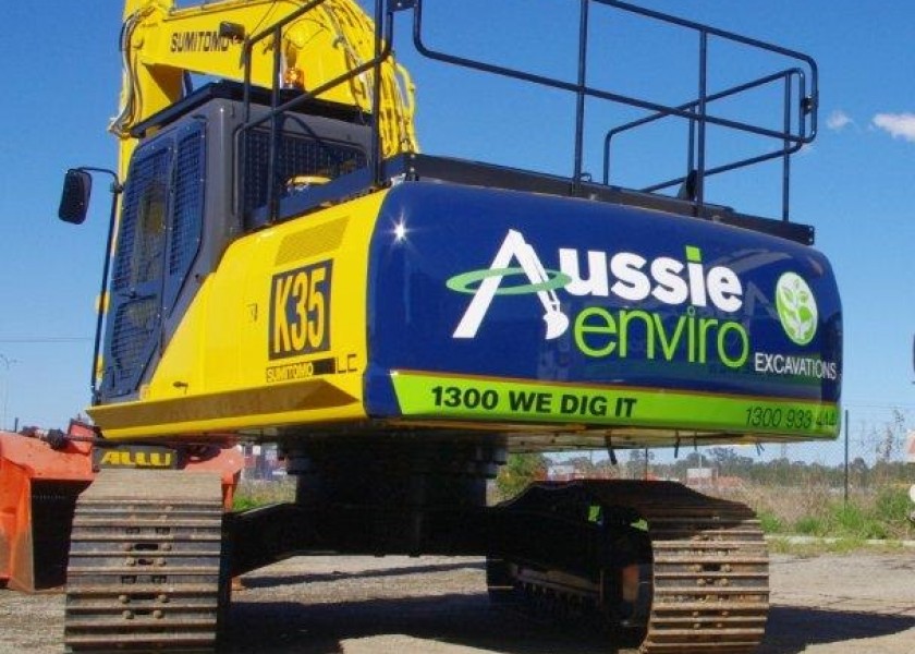 25 Tonne Excavator 1