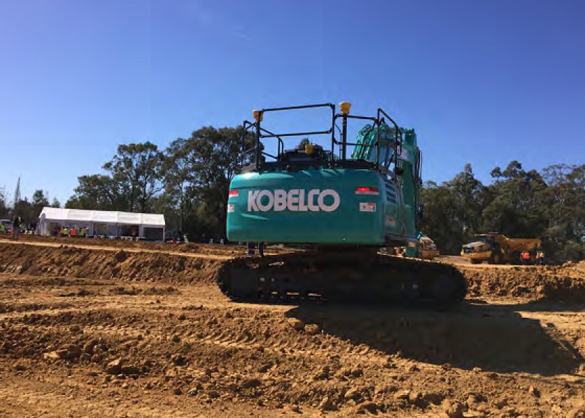 25T Kobelco Excavator 1