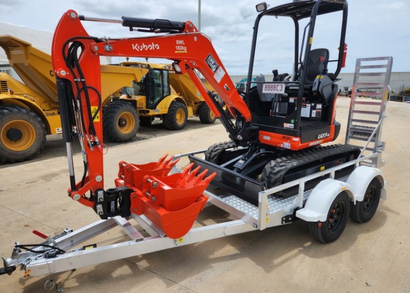 2.7t Kubota Excavator 2