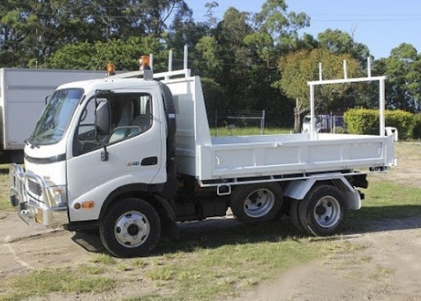 2T Hino Tipper 5