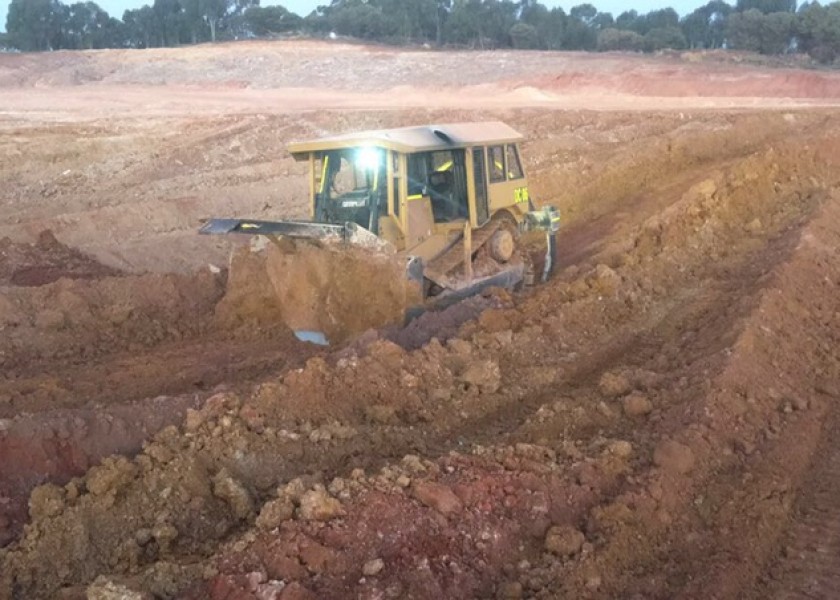 3 x Caterpillar D8T Dozers 3