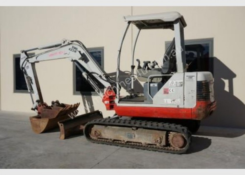 3.5t Excavator + Bobcat 1