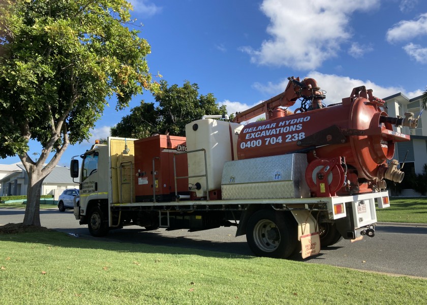 3000L Vac Truck 2