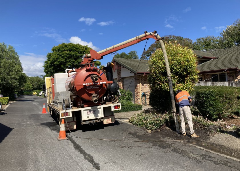 3000L Vac Truck 3