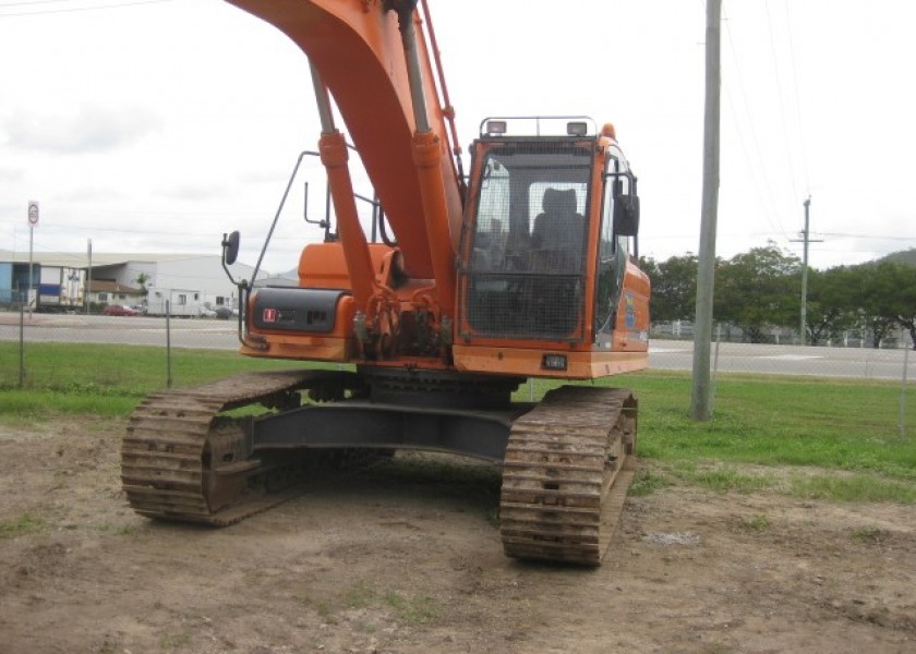 30T Doosan Excavators  1