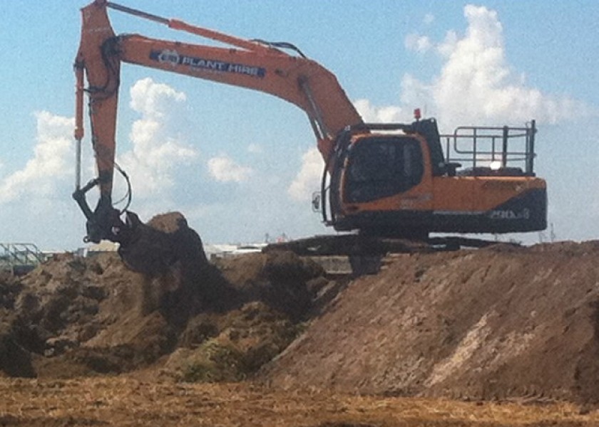 30T Excavator - mine spec 1