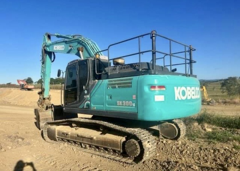 30T Kobelco Trimble GPS 2