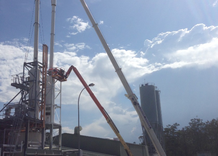30T Slewing Crane  4