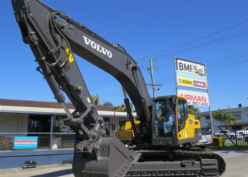 30T VOLVO ECR300DL Excavator 3