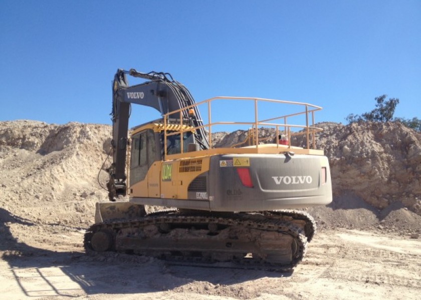 30T Volvo Excavator 1