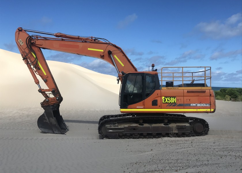 30tn excavator 1