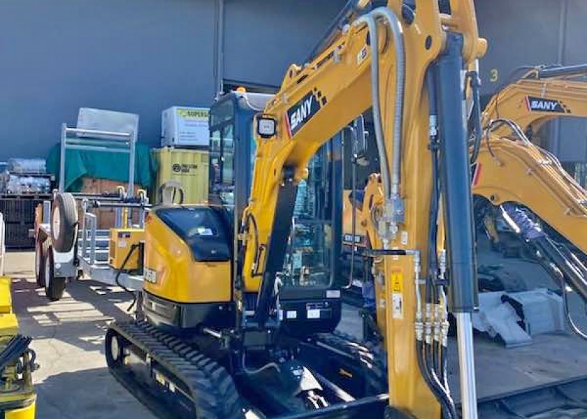 3.5T Excavator 1