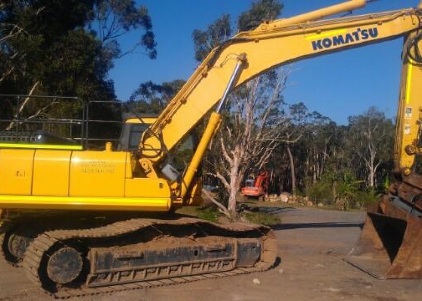 35T Komatsu Excavator  1