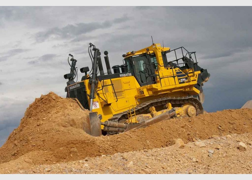 375 Komatsu Dozer 1
