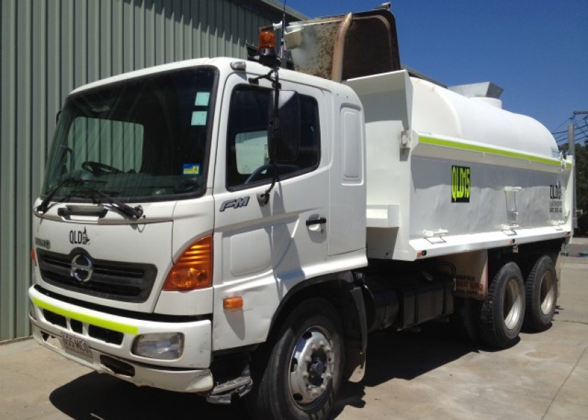 3x Hino Tipper 1