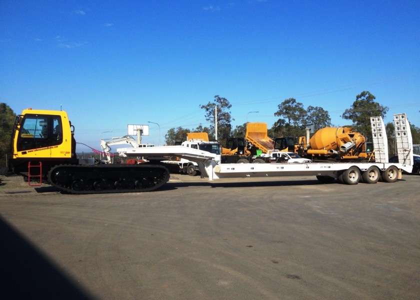 4-15T Marooka Tracked Carriers / Dumpers 3