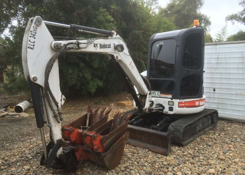 4-5T Excavator 1