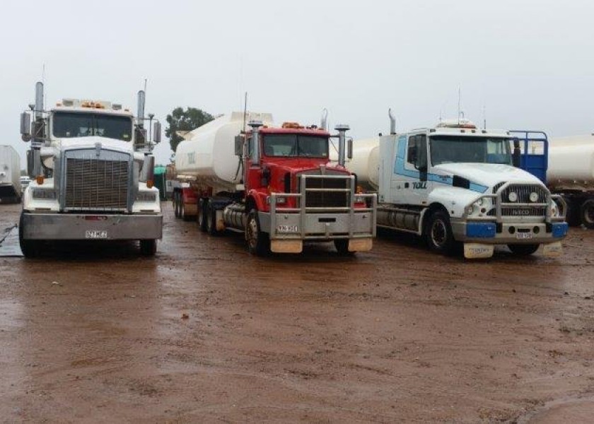 4 x 25,000L Semi Water Trucks 1