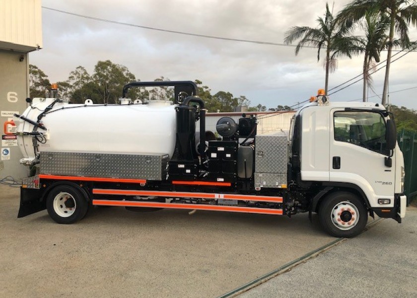 4000L Vac Truck For Dry Hire 1