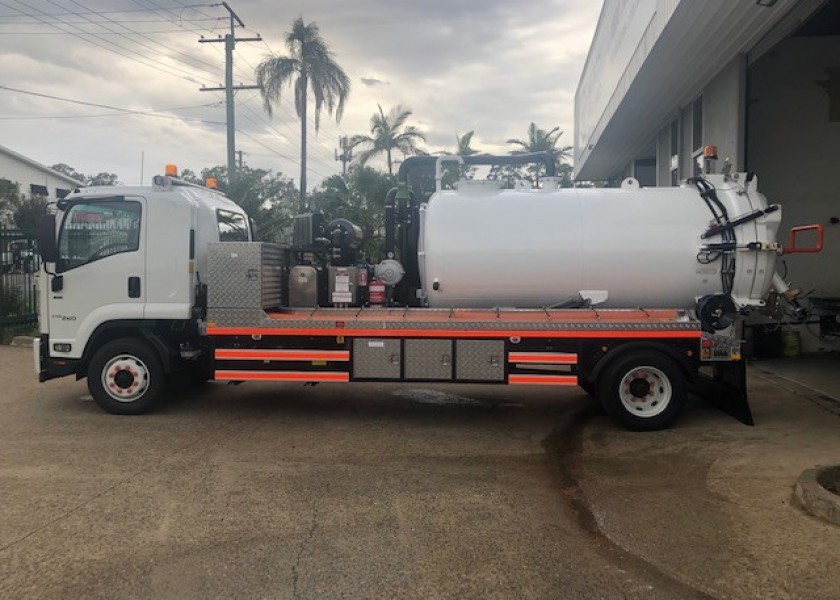 4000L Vac Truck For Dry Hire 2