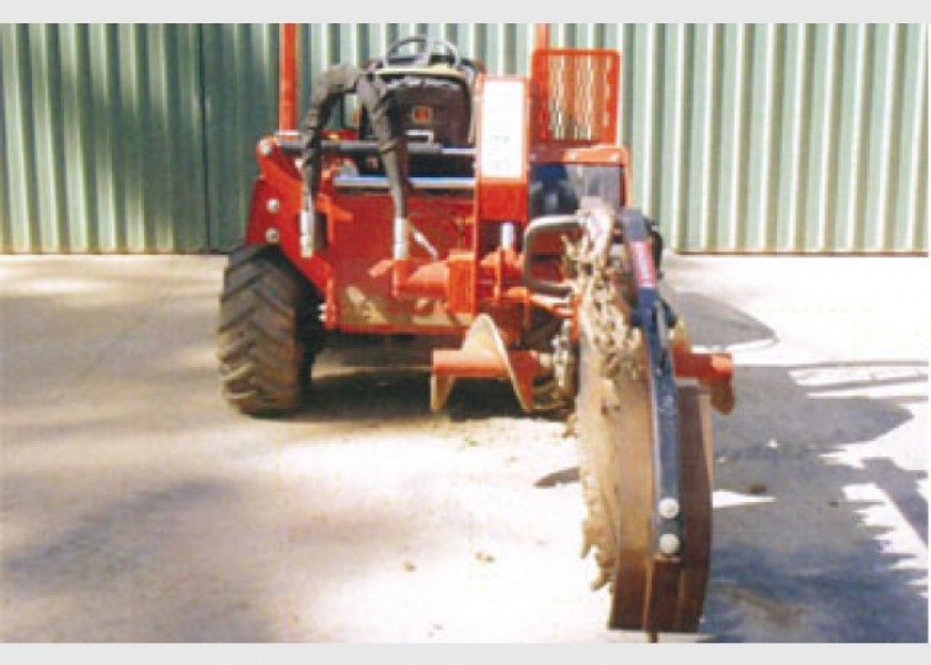 40HP Ditch Witch RT40 Trench Digger 6