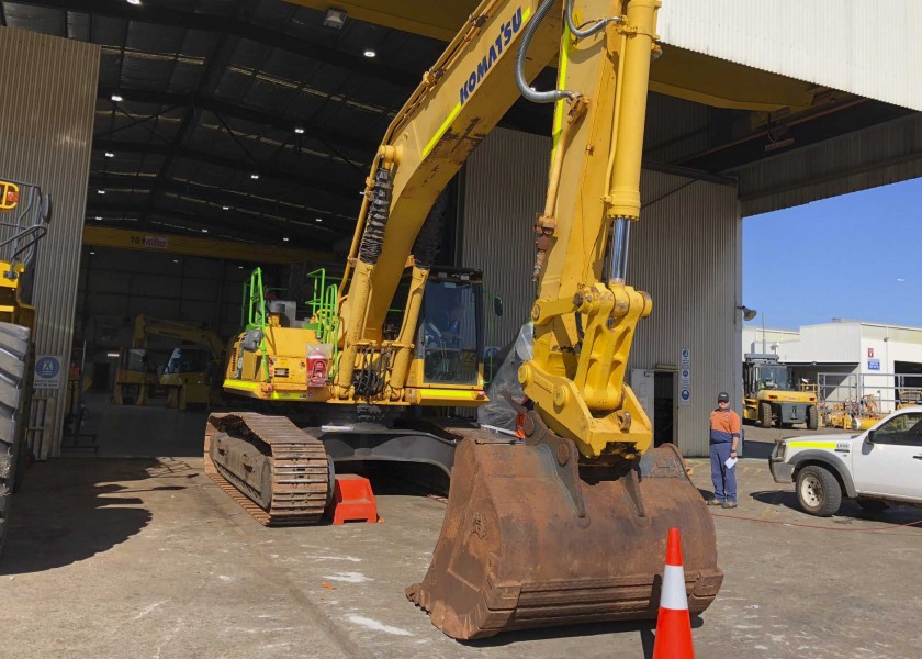 45T Komatsu PC450 Excavator 2