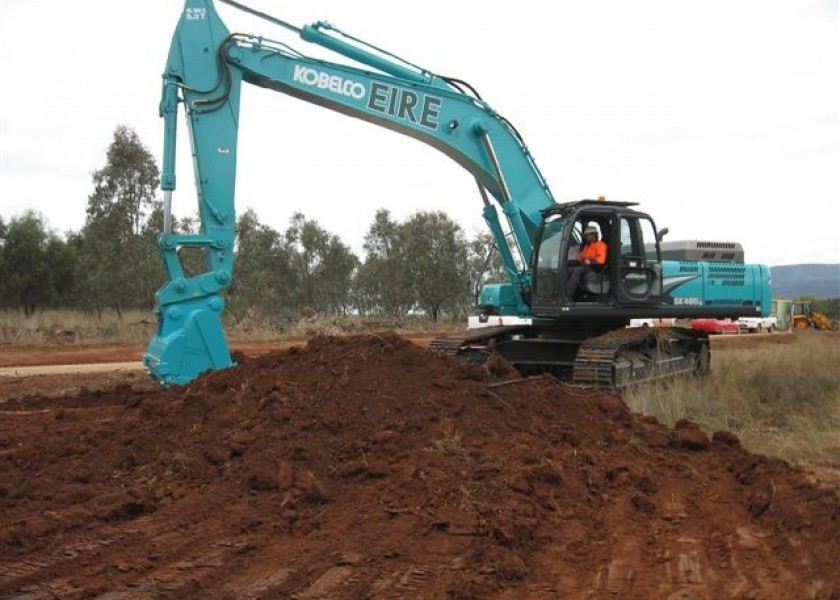 48T Kobelco Excavator 1