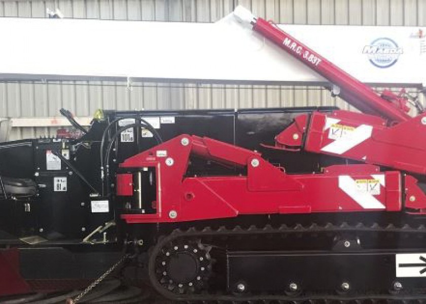 4T Maeda Crawler Crane 2