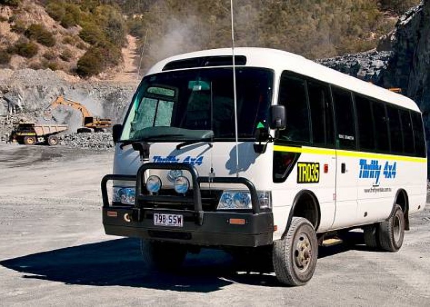 4WD 20 Seat Bus 4