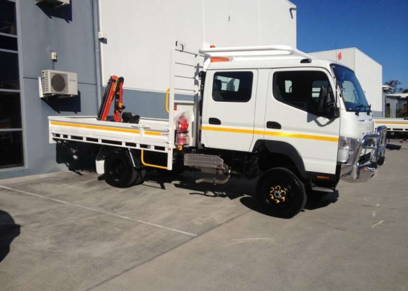 4x4  Canter Crew truck 6