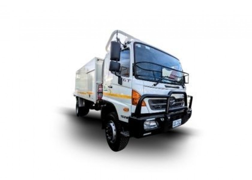 4x4 Service Truck 1
