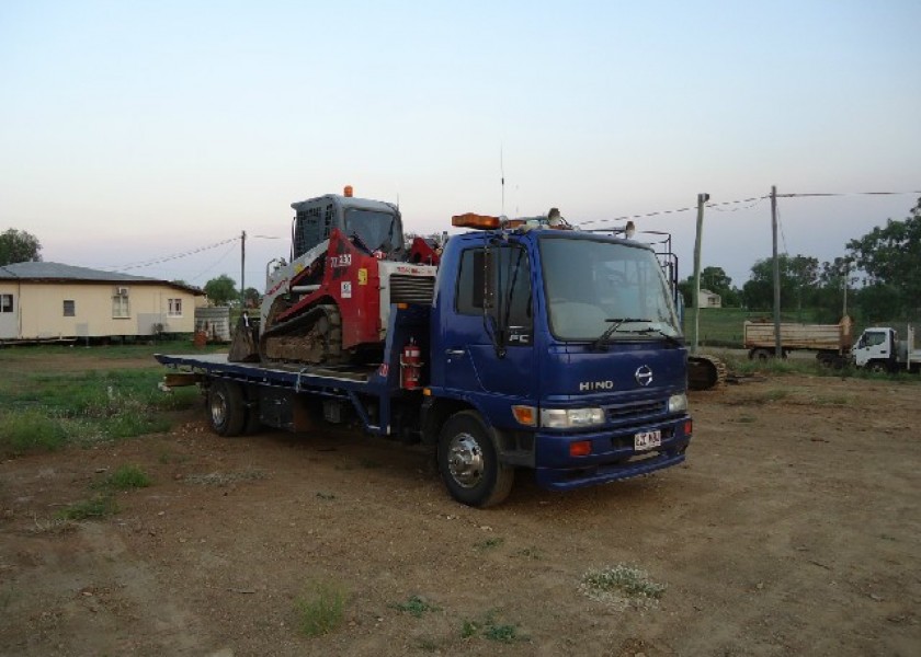 5 TON TILT TRAY TRUCK 1