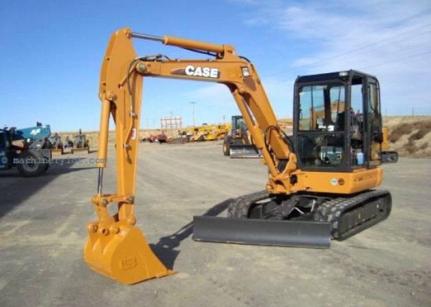 5 Tonne CASE Excavator 1