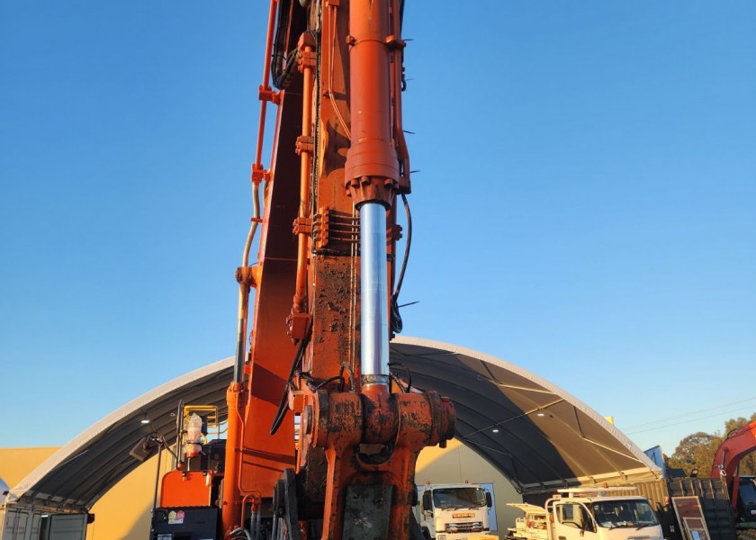 50 ton Excavator 1